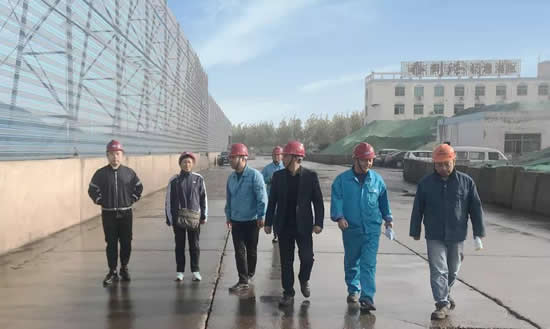 10月27日至29日，北京大陸航星質(zhì)量認證中心委派4位外審專(zhuān)家對我司質(zhì)量管理體系進(jìn)行了外部監督審核。外審專(zhuān)家按照ISO9001:2015質(zhì)量管理體系標準要求，對集團管理層及體系覆蓋的15個(gè)職能部門(mén)進(jìn)行監督審核。通過(guò)現場(chǎng)查看、查閱相關(guān)記錄及訪(fǎng)談等方式，對質(zhì)量管理體系的運行進(jìn)行了全面細致的審核。此次審核，充分體現了質(zhì)量管理體系在我公司貫徹運行中具有廣泛的符合性、適宜性、有效性。今后，公司將不斷完善質(zhì)量管理體系在企業(yè)發(fā)展過(guò)程中的作用，推進(jìn)公司服務(wù)質(zhì)量的提高，增強公司的市場(chǎng)競爭力，全力打造通江達海的現代化新港口。